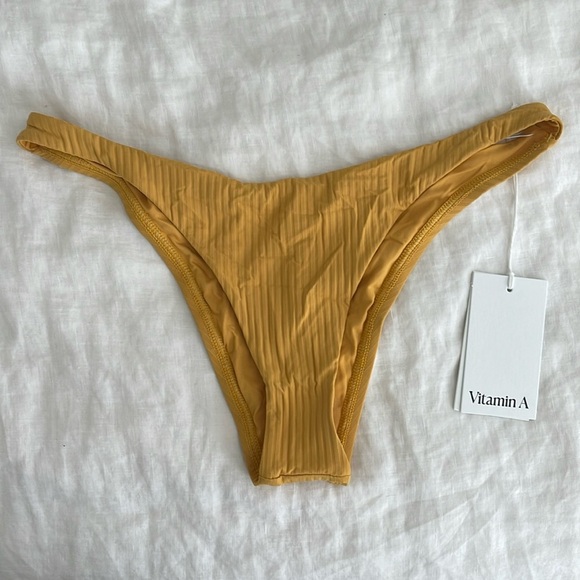 Vitamin A Swimwear High Leg Bikini Bottom Size Large (10) NWT - Picture 1 of 4